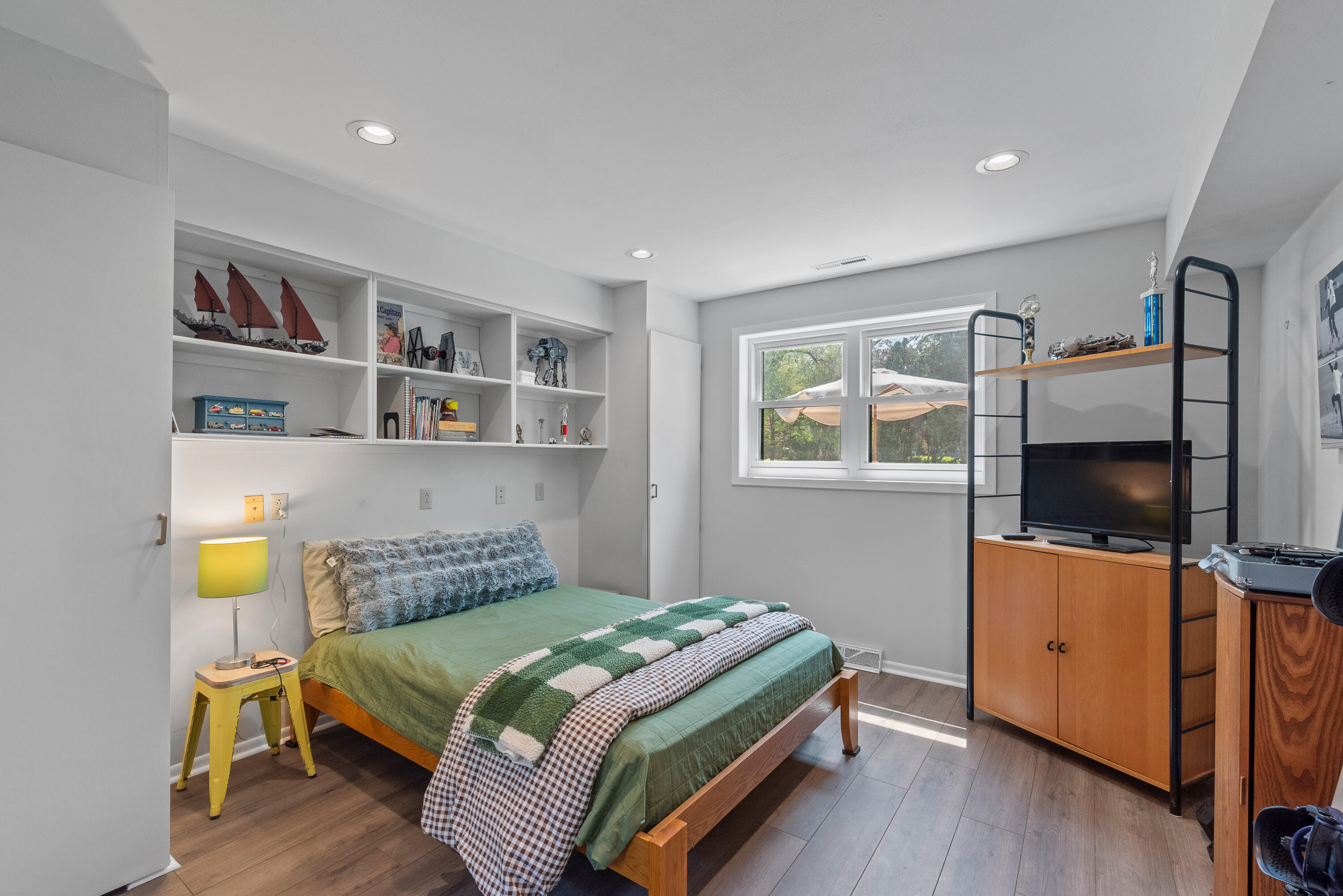 N108W7385 Balfour St