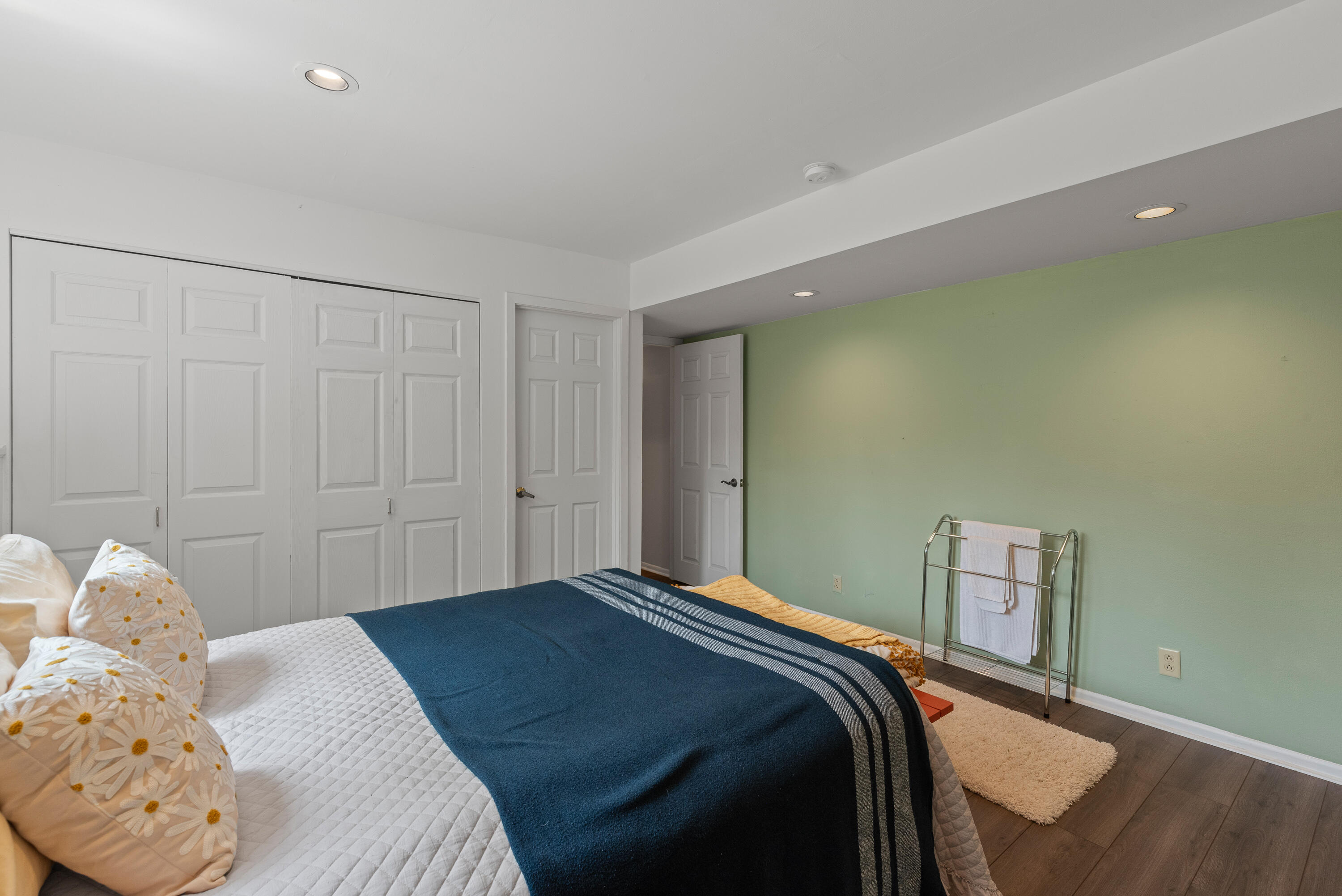 N108W7385 Balfour St