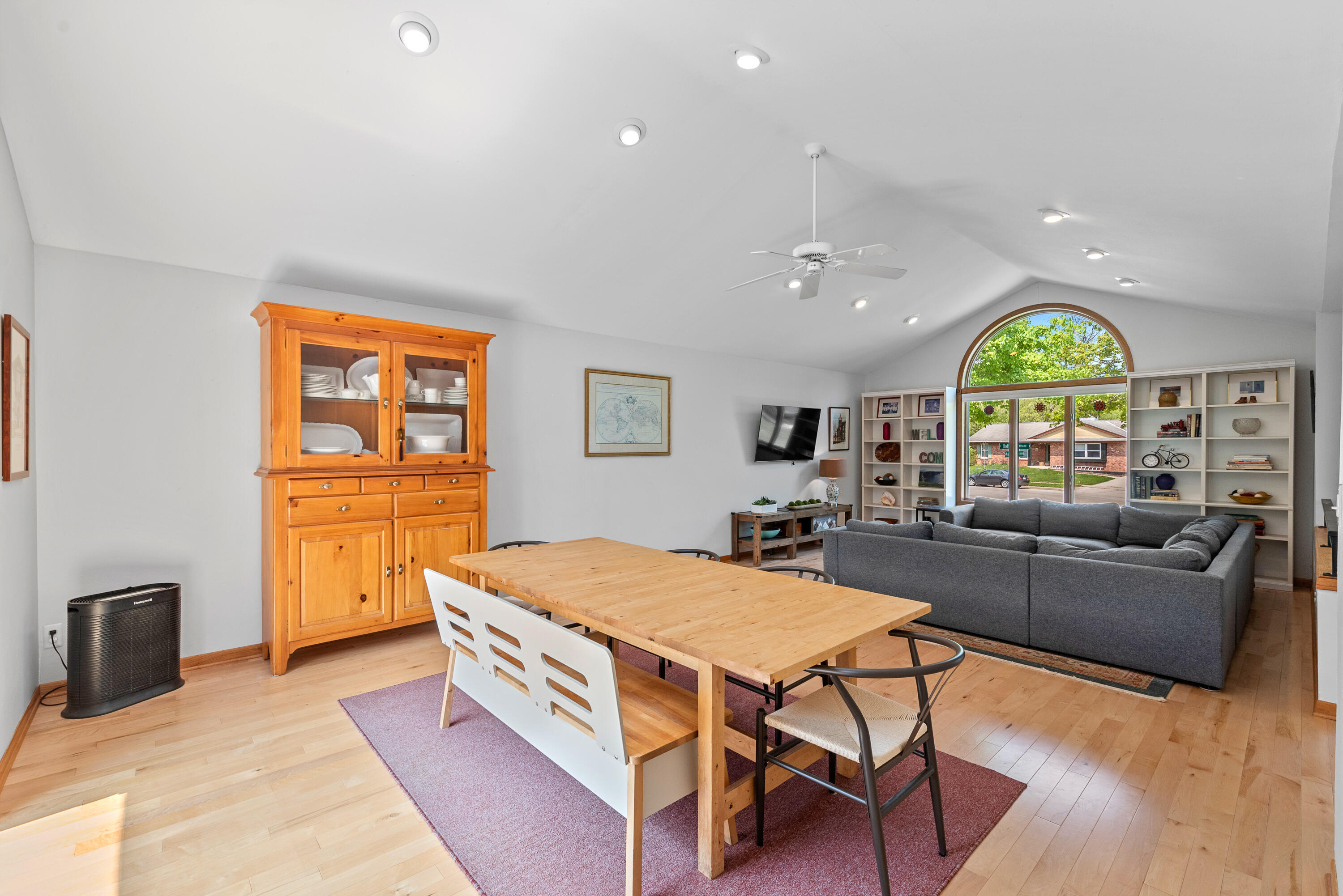 N108W7385 Balfour St