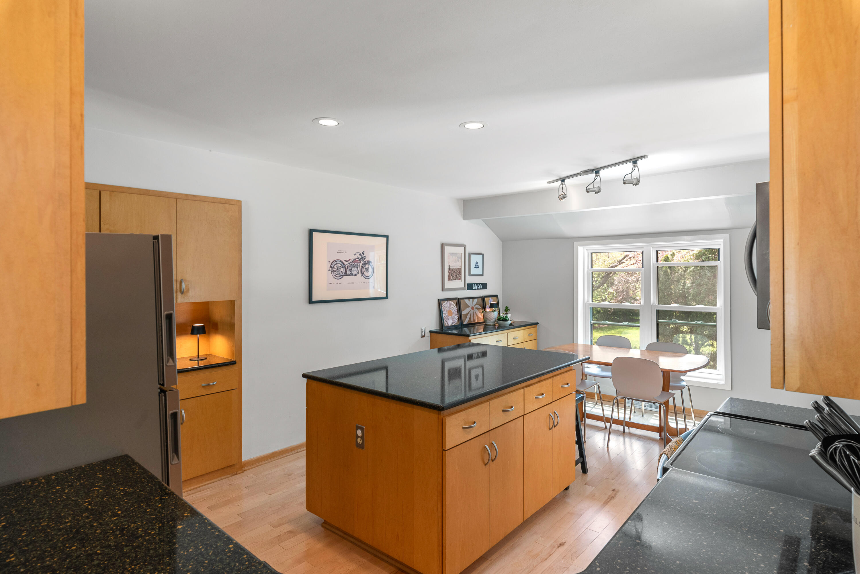 N108W7385 Balfour St