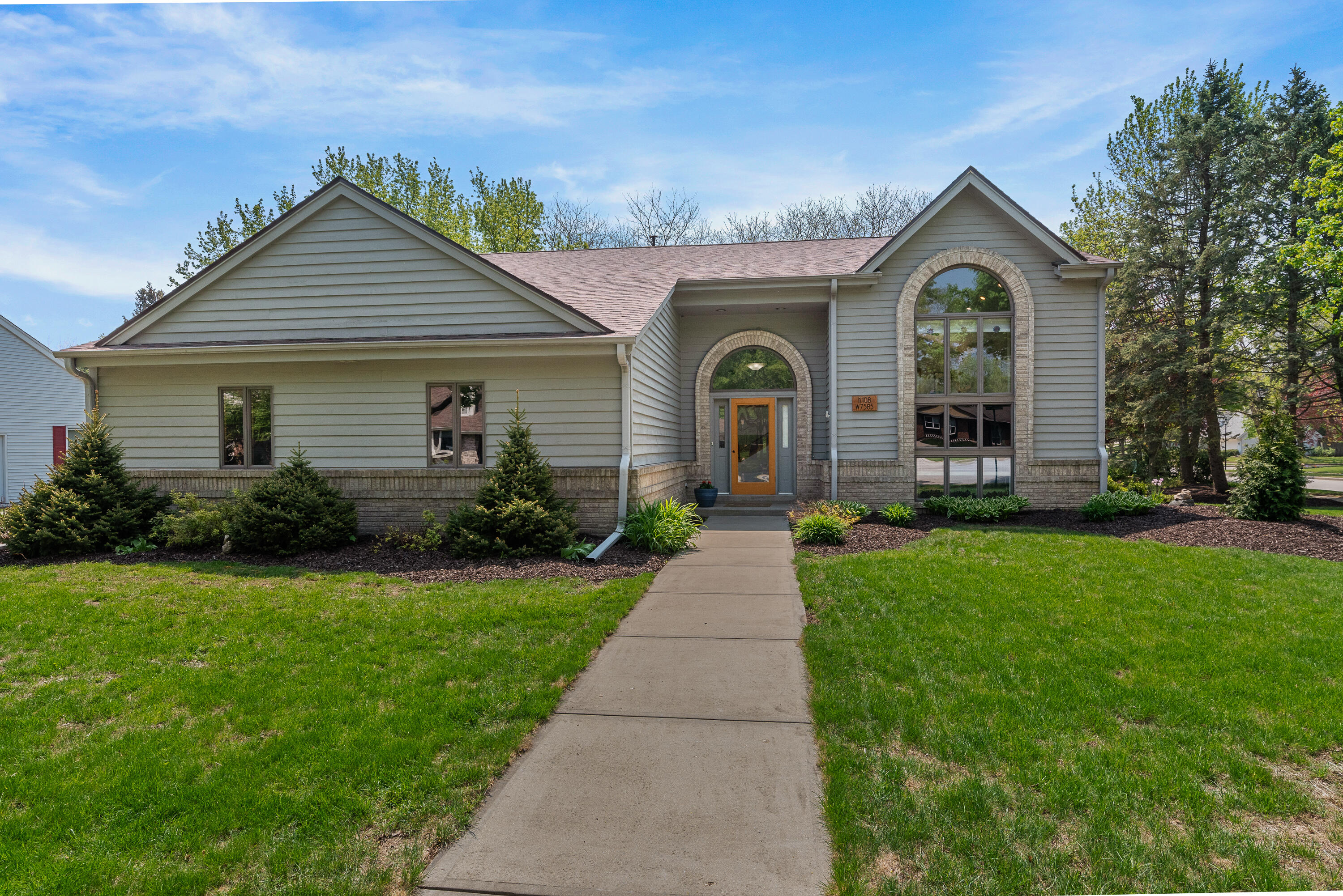 N108W7385 Balfour St