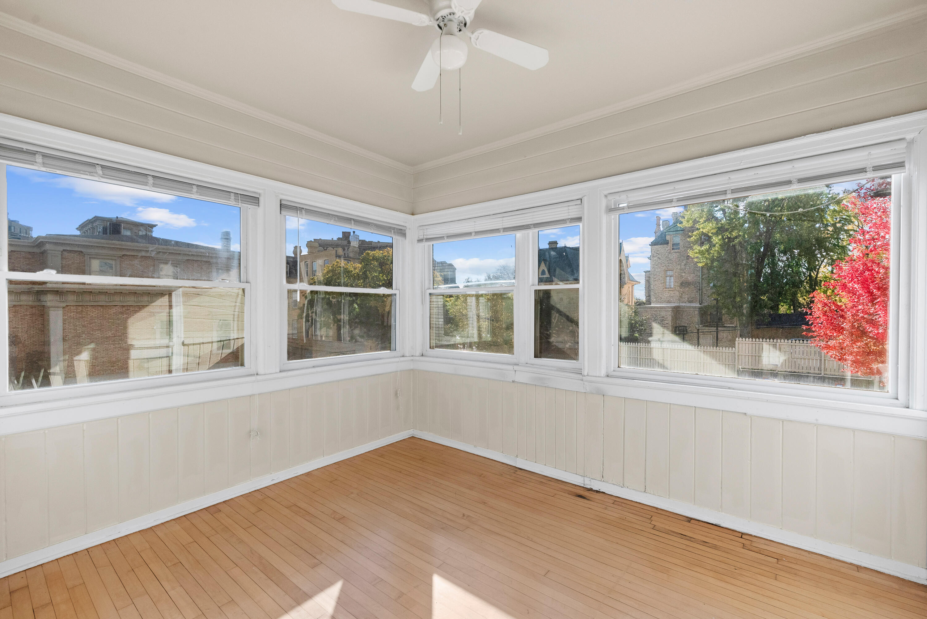 1115 E Knapp St Unit: 2