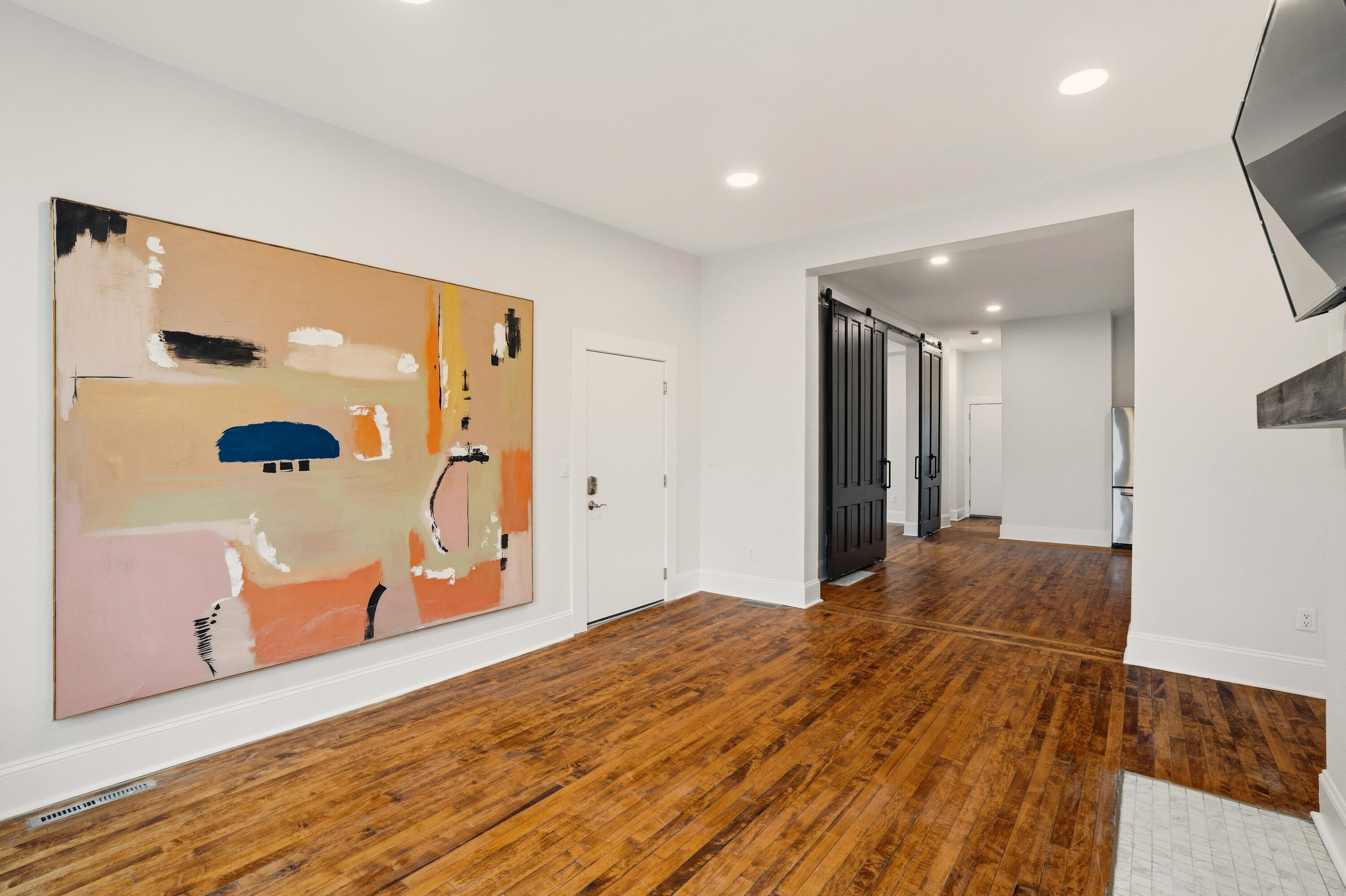 1119 E Knapp St Unit: Lower