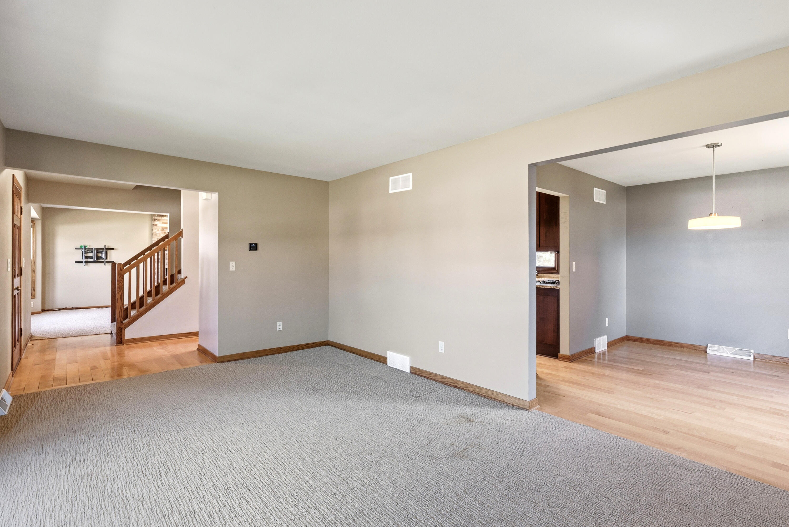 N108W17031 Hawthorne Dr