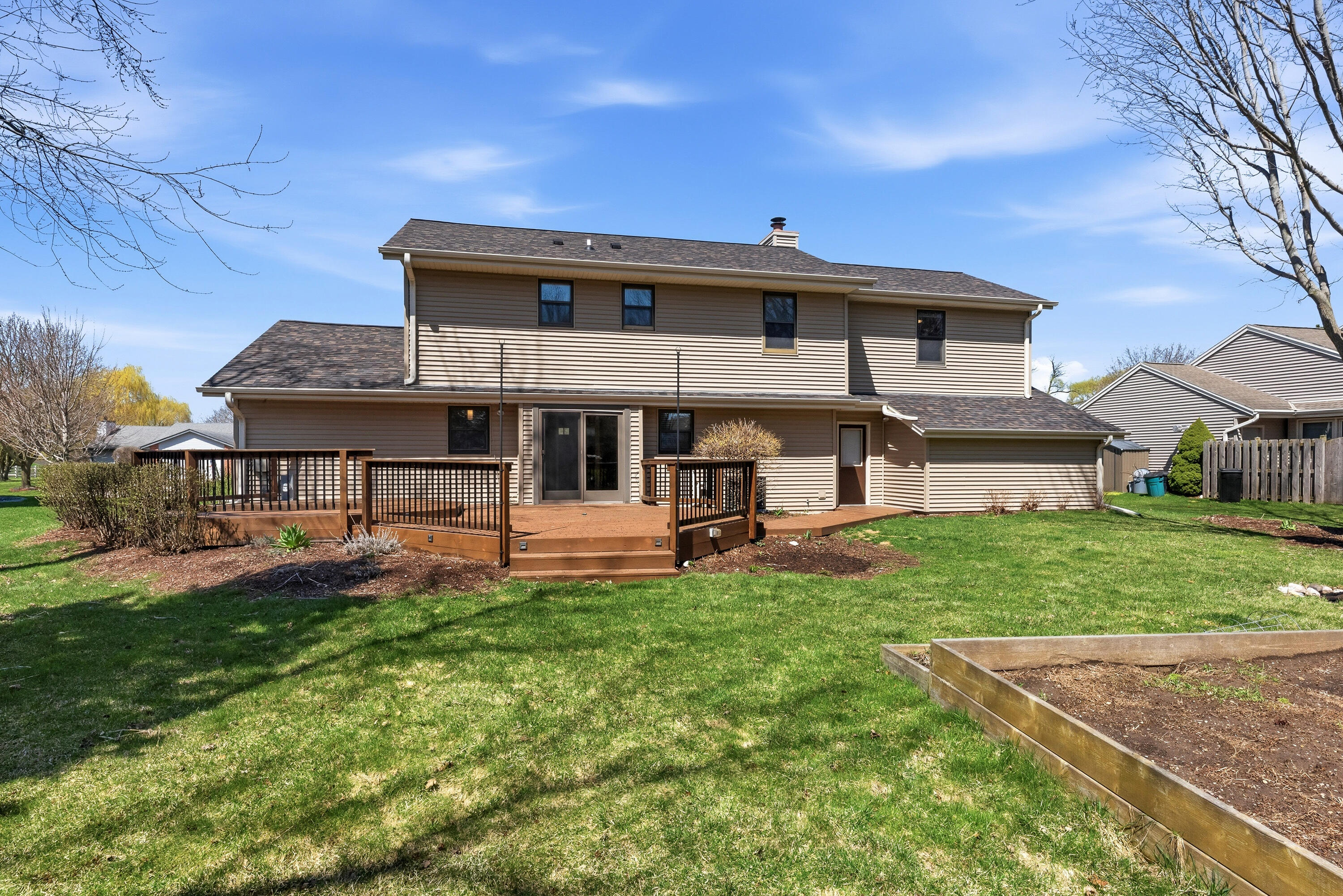 N108W17031 Hawthorne Dr