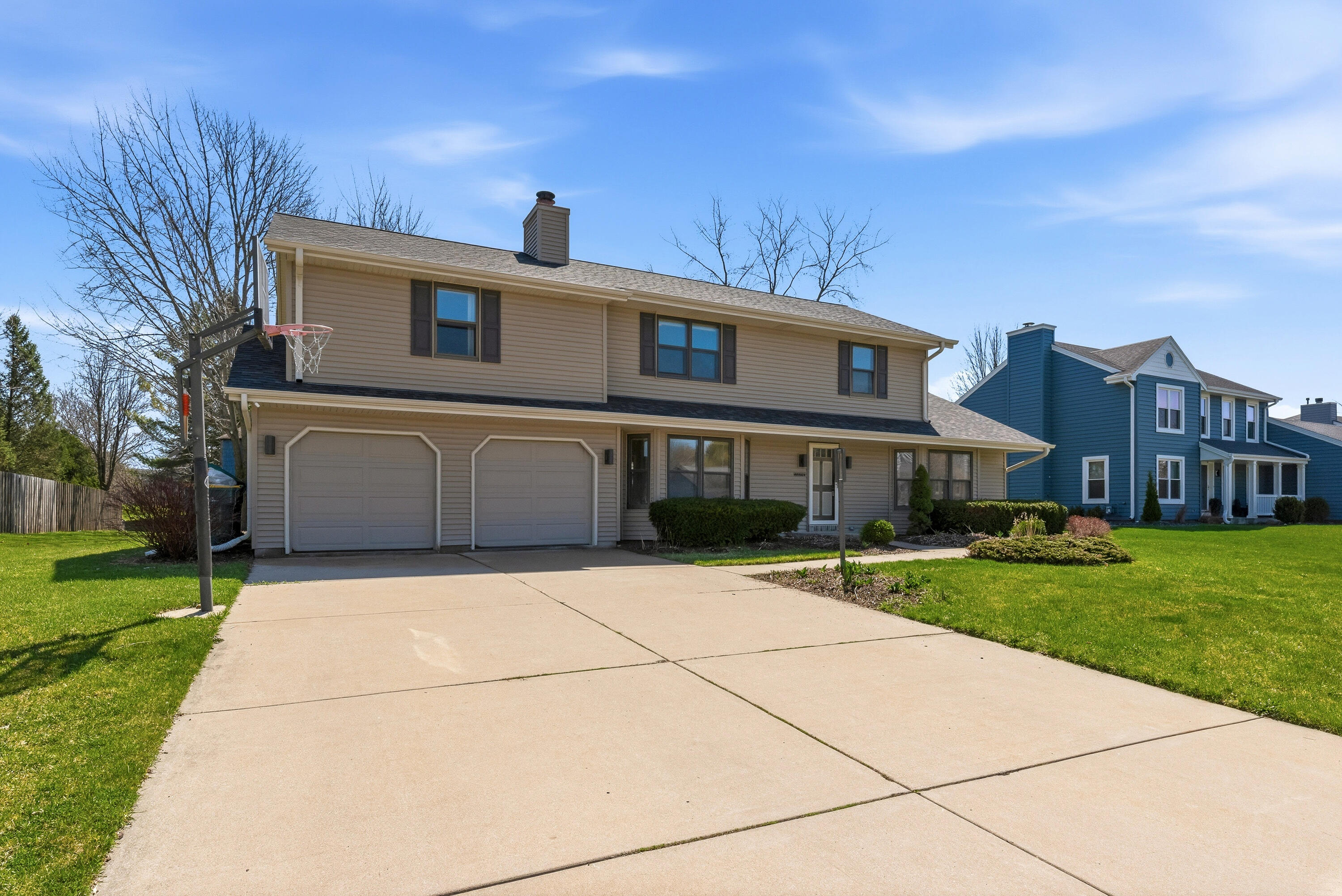 N108W17031 Hawthorne Dr