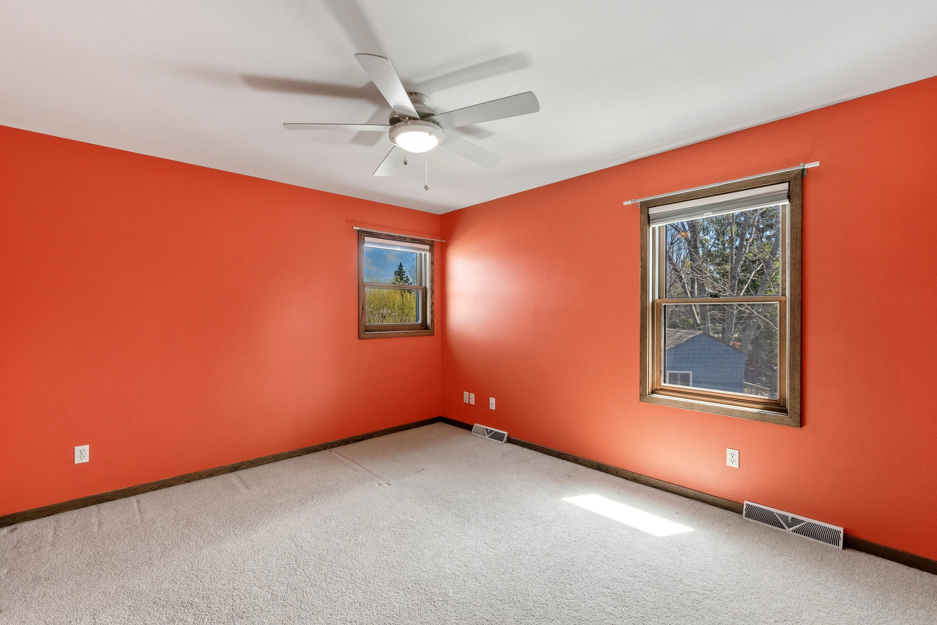 N108W17031 Hawthorne Dr