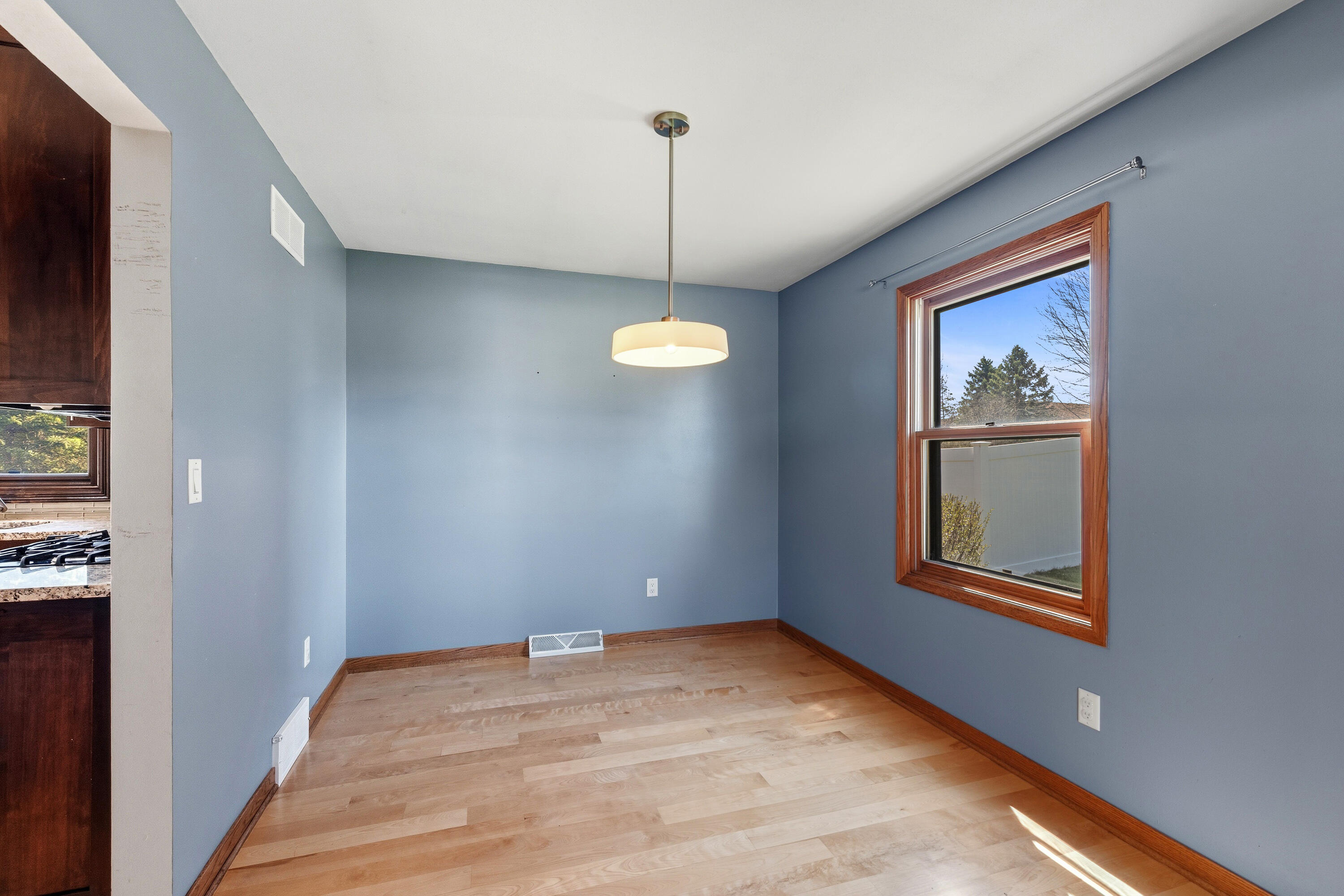 N108W17031 Hawthorne Dr