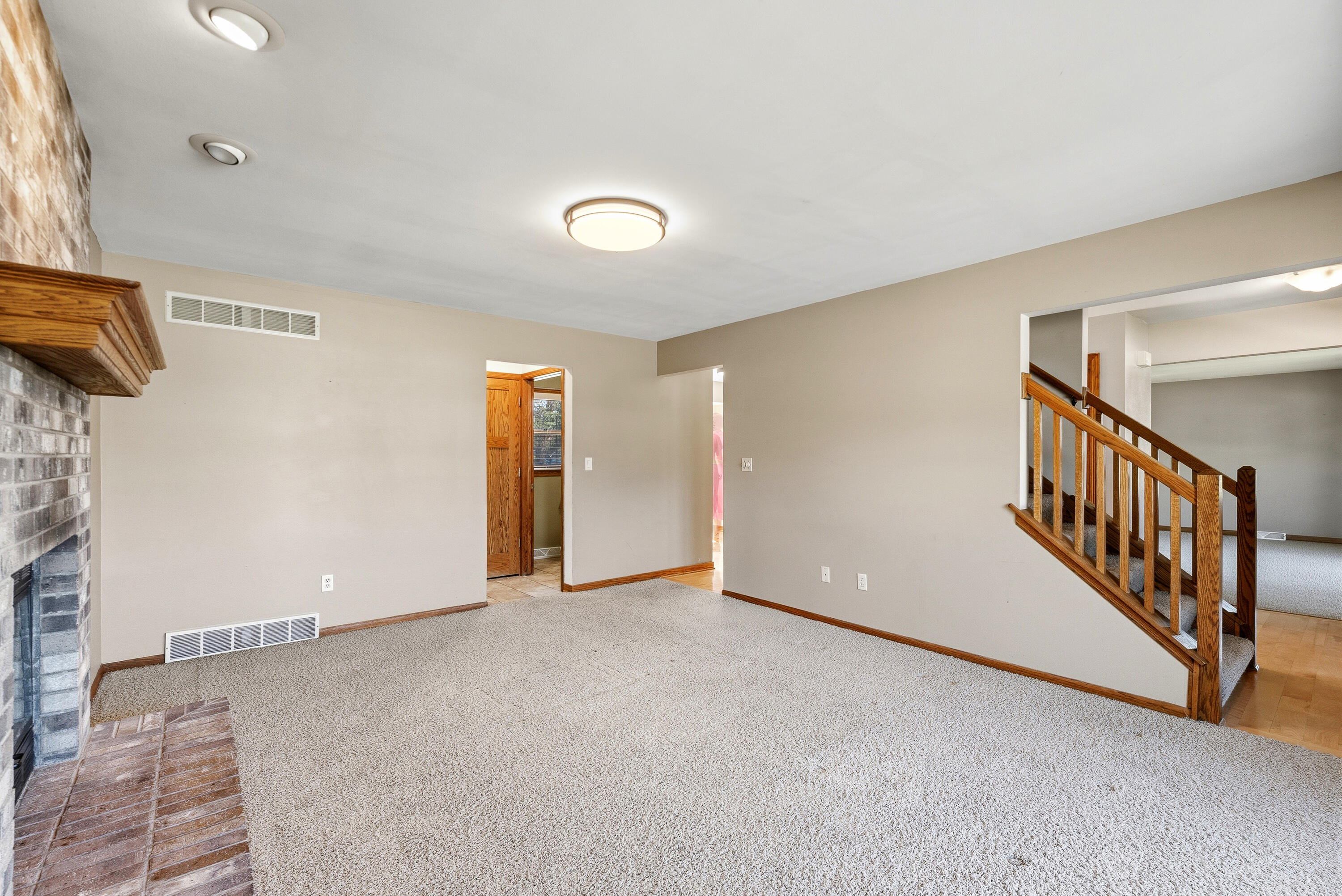 N108W17031 Hawthorne Dr