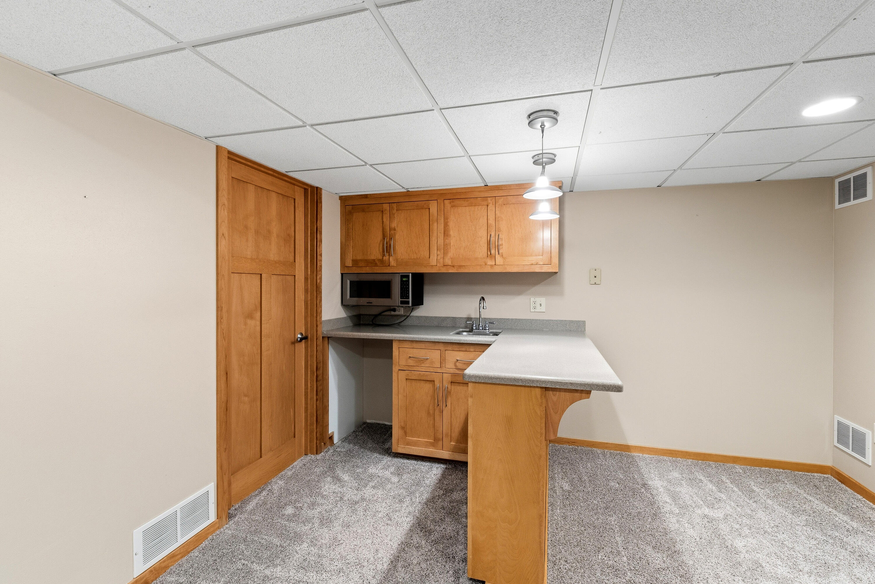 N108W17031 Hawthorne Dr