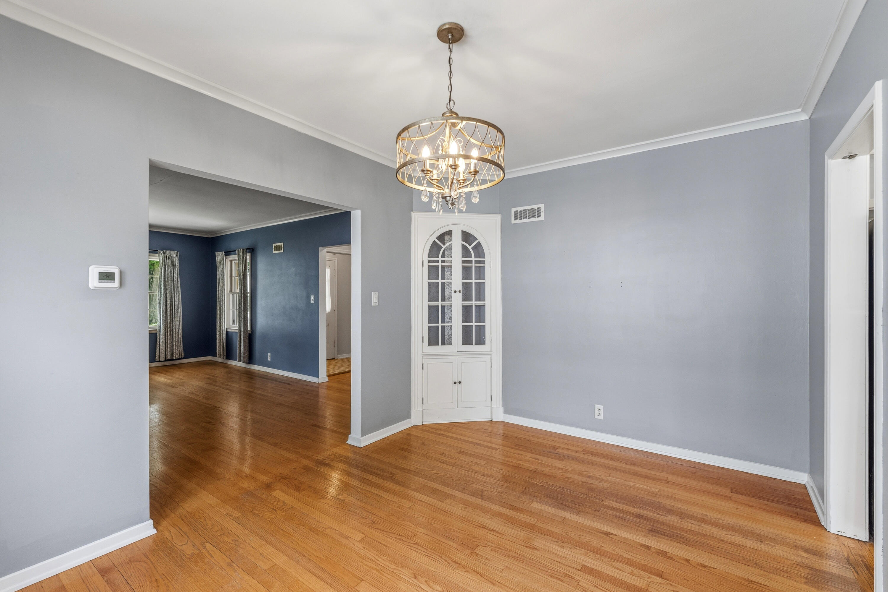 215 W Saveland Ave