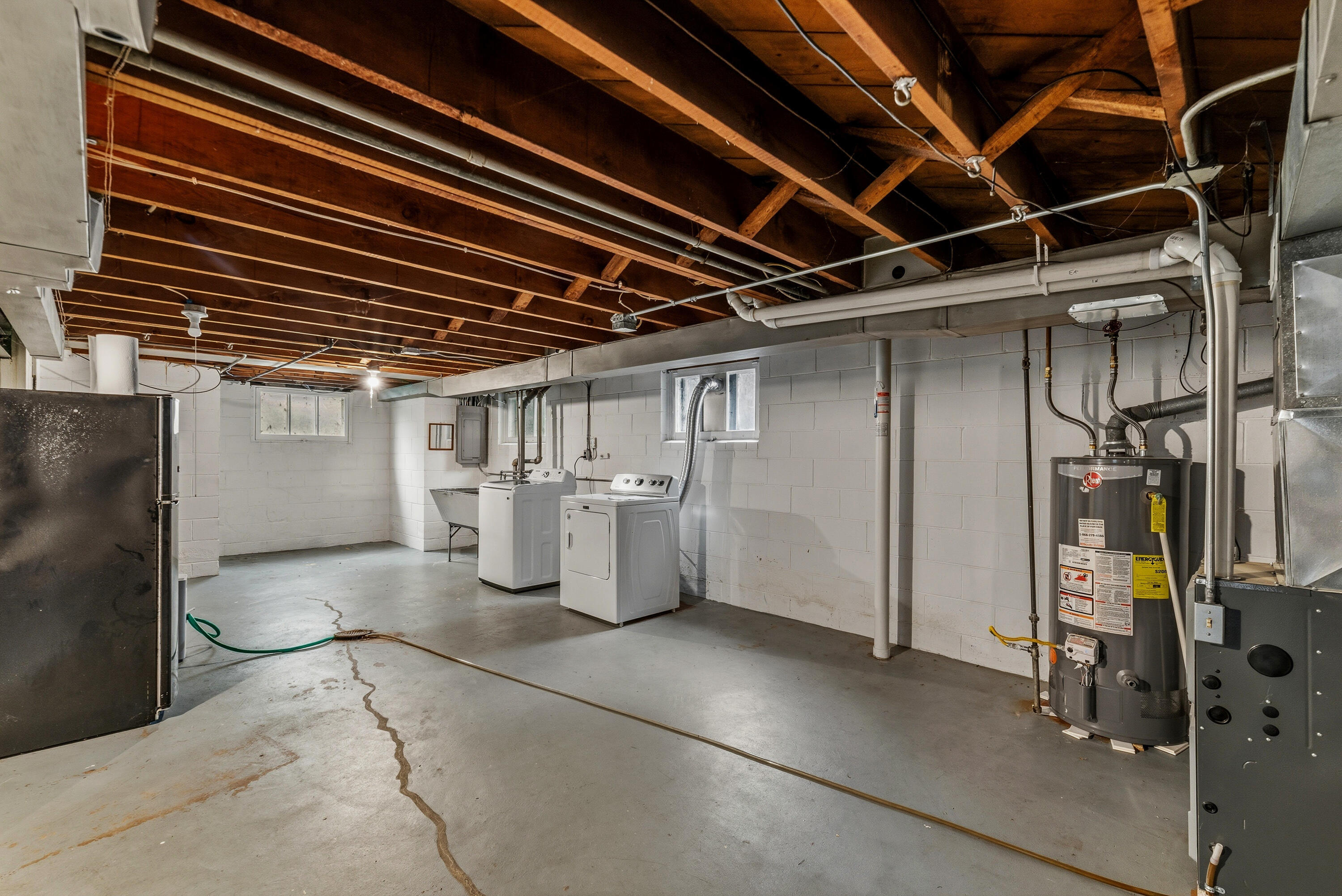 215 W Saveland Ave