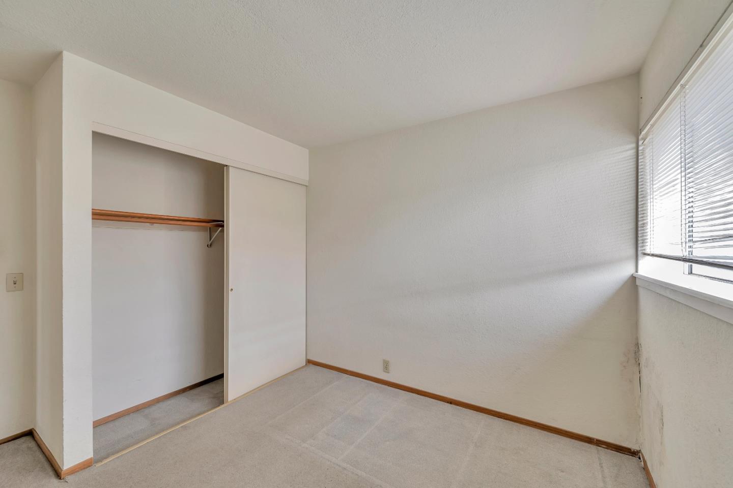 320 Kalana AVE