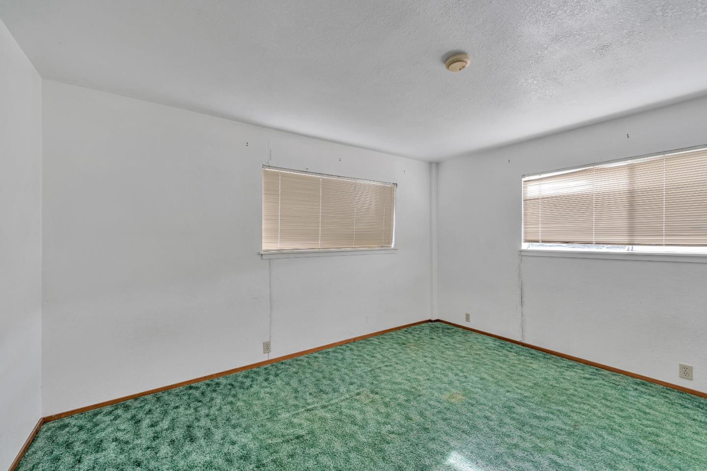 320 Kalana AVE