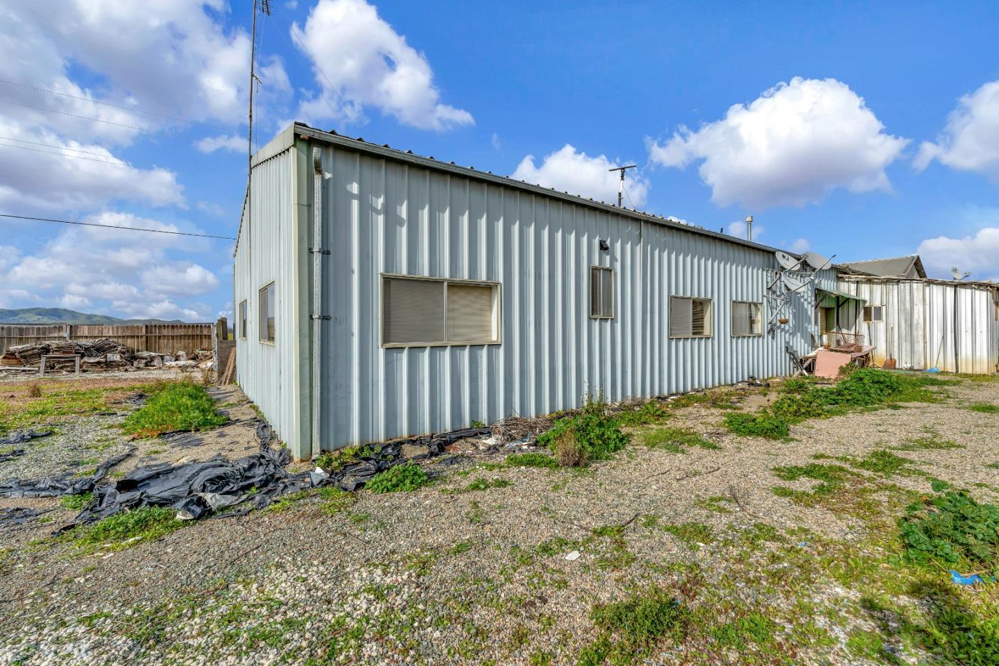 320 Kalana AVE