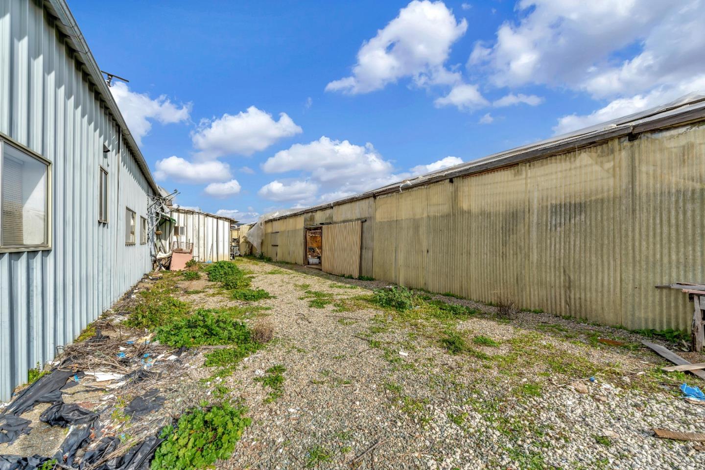 320 Kalana AVE