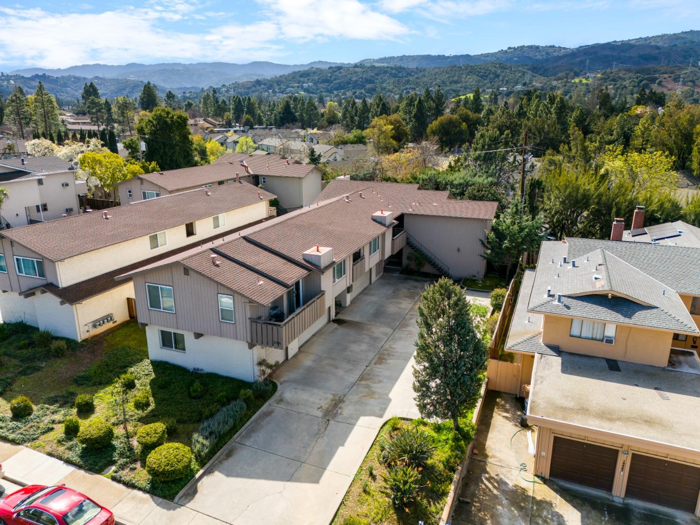 10315 Alpine DR