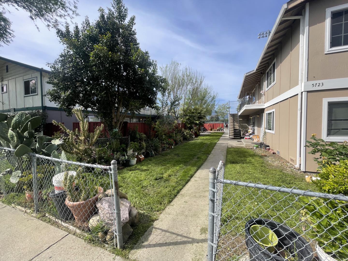 5723 Via Monte DR