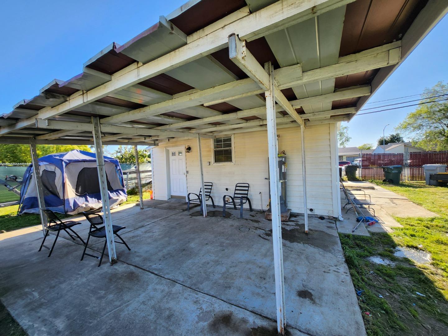 6115 Sampson BLVD