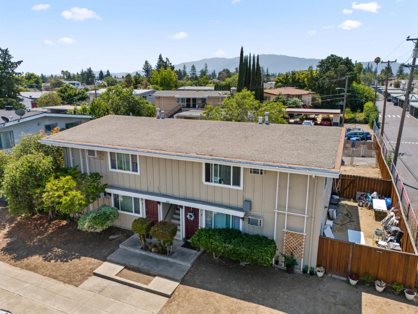 628 Laura DR