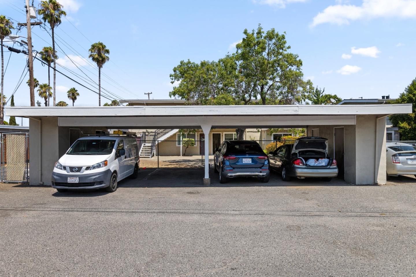 628 Laura DR
