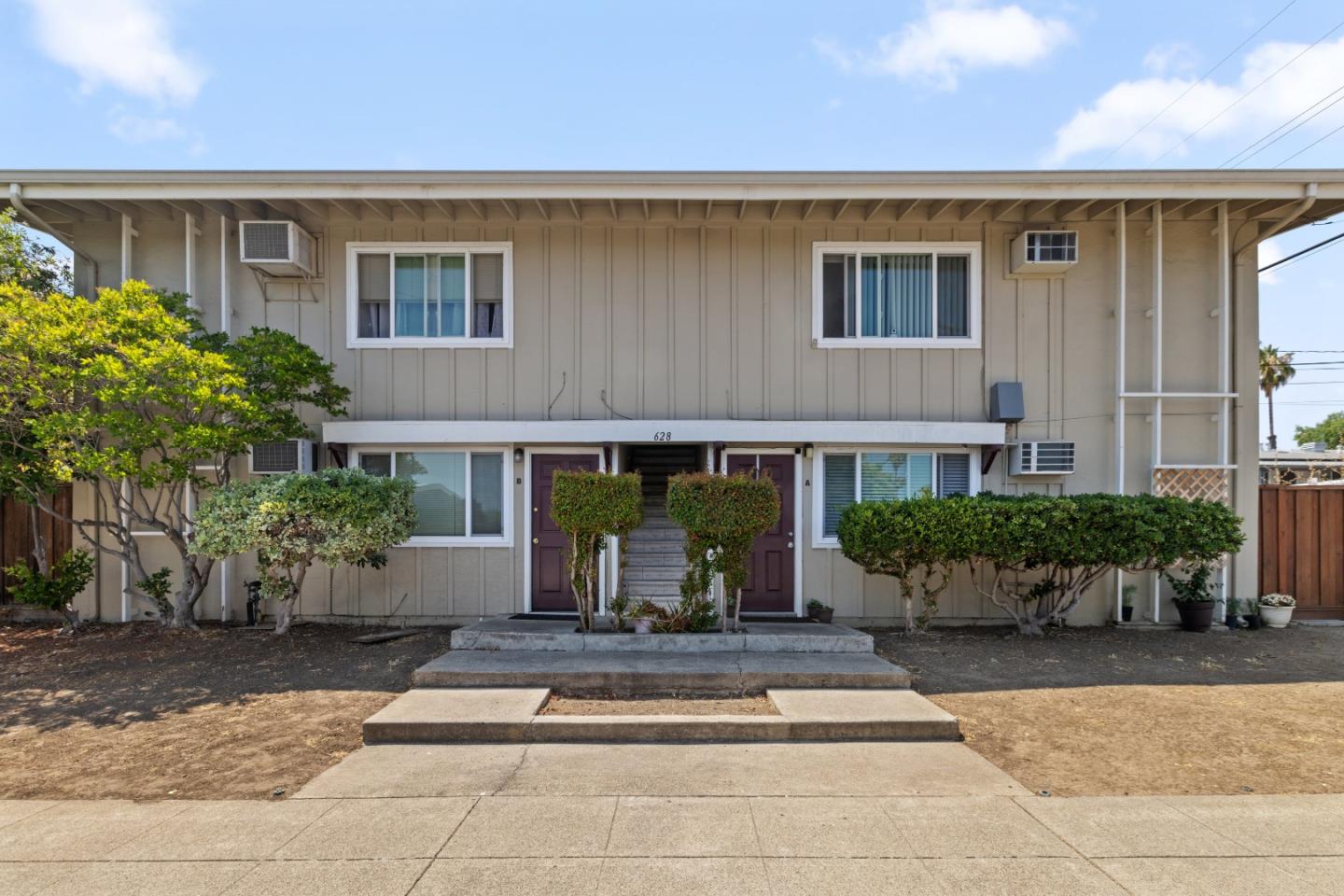 628 Laura DR