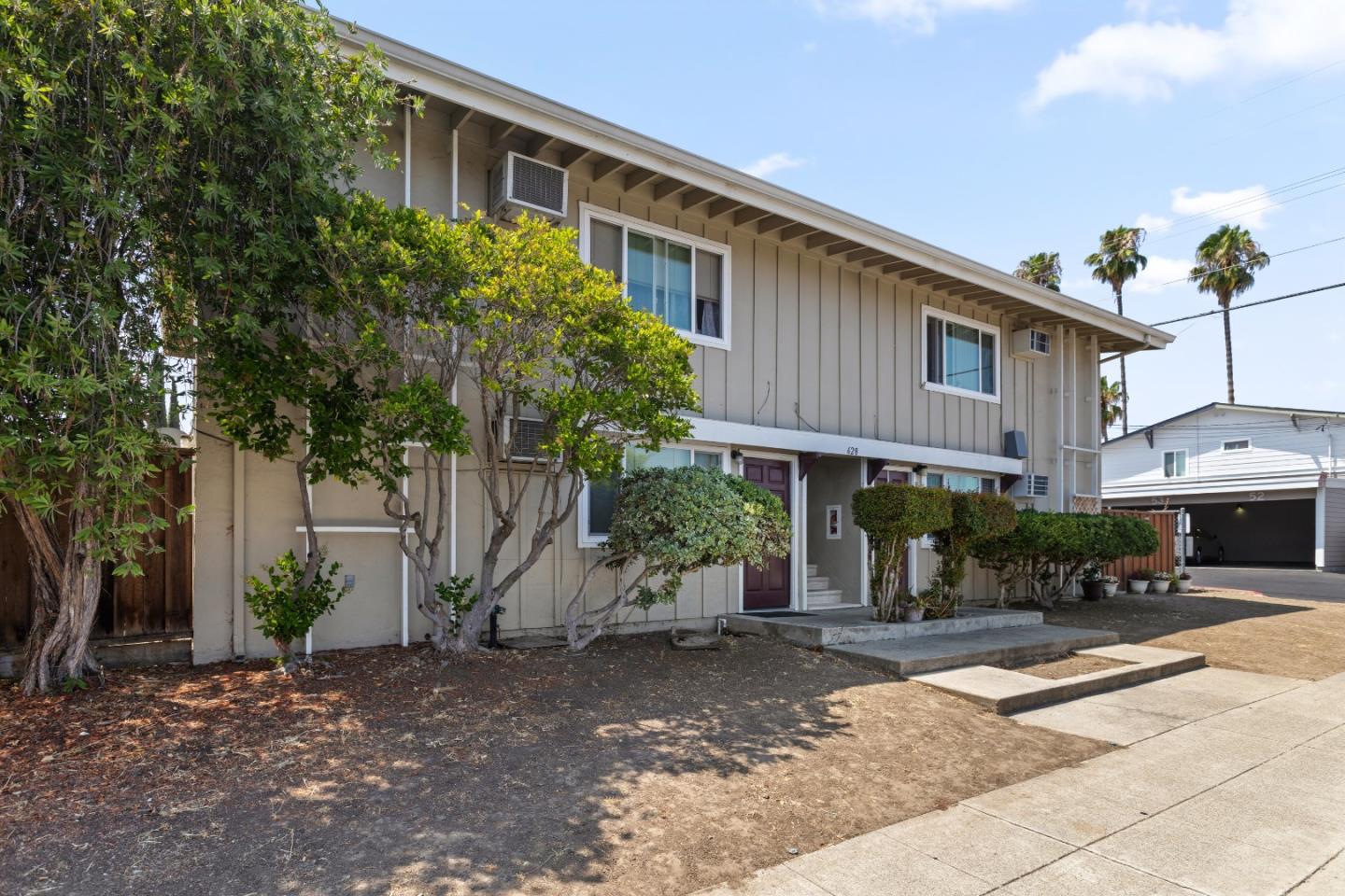 628 Laura DR