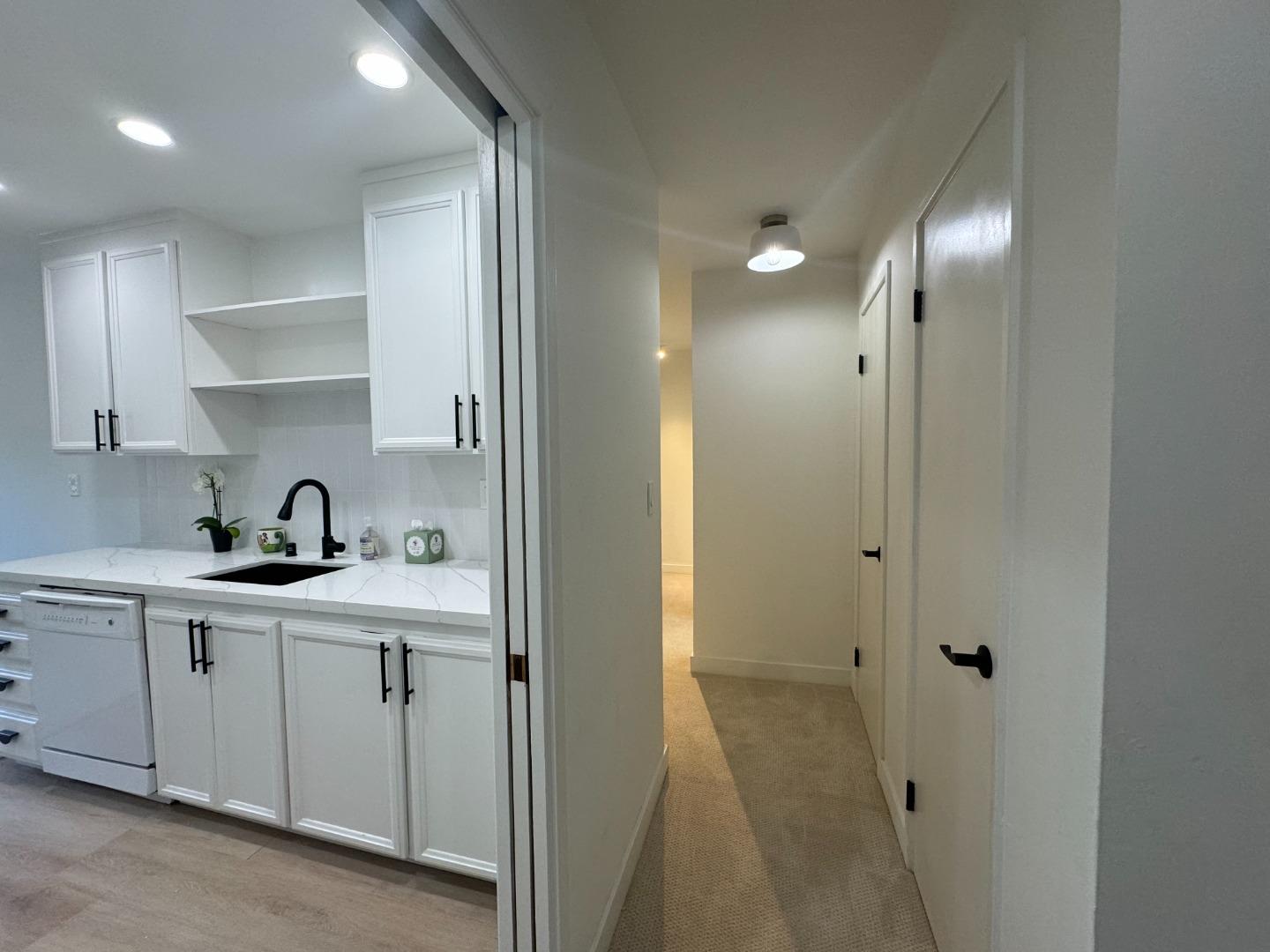 150 W Edith AVE 21