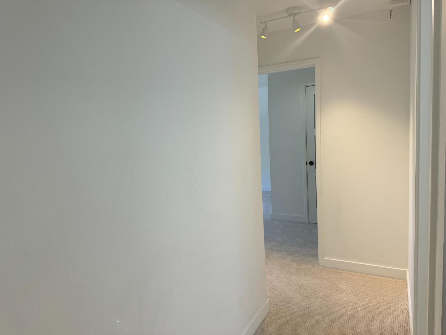 150 W Edith AVE 21