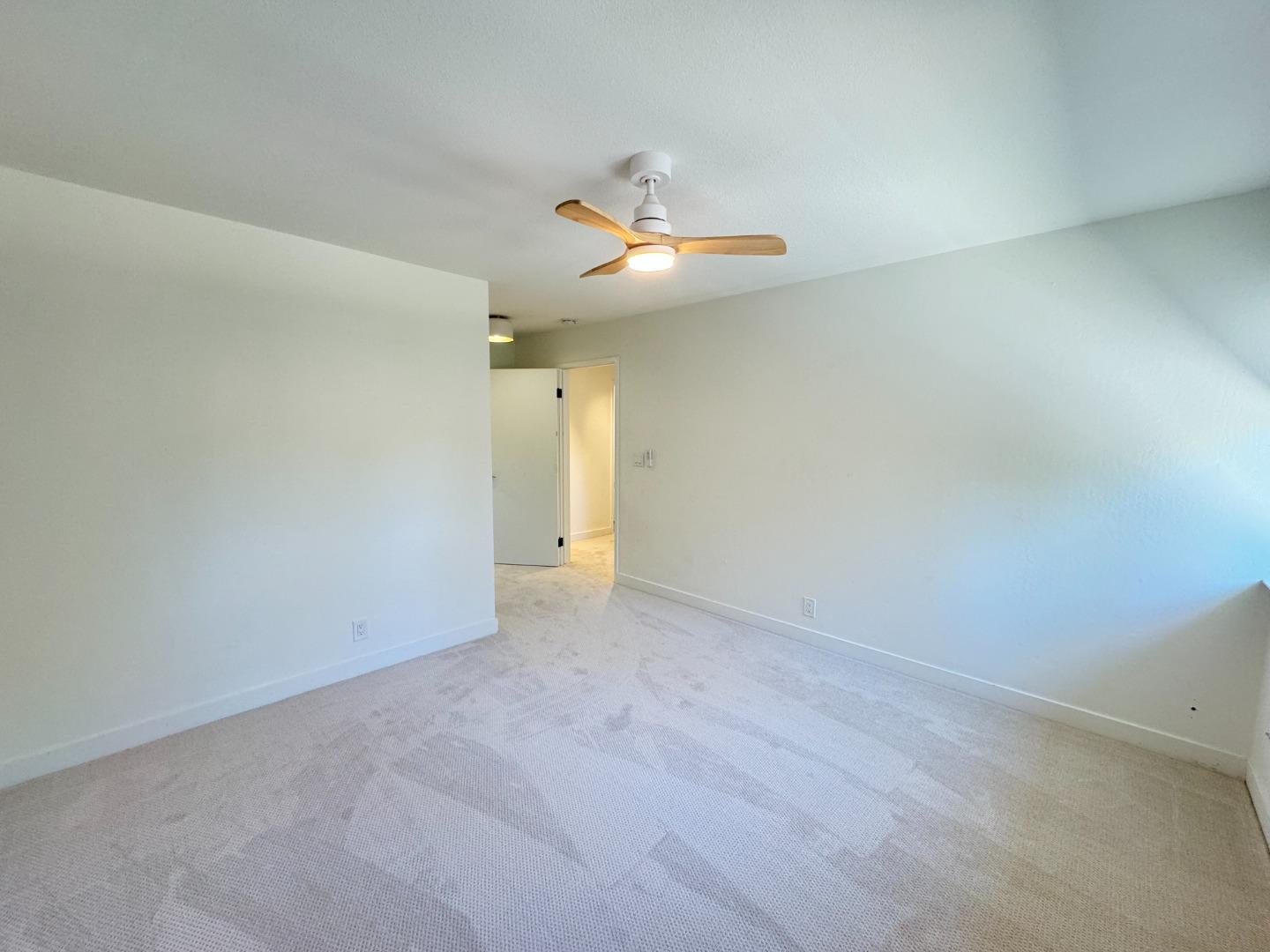 150 W Edith AVE 21
