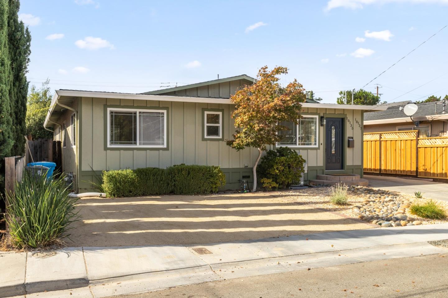 10135 Santa Clara AVE