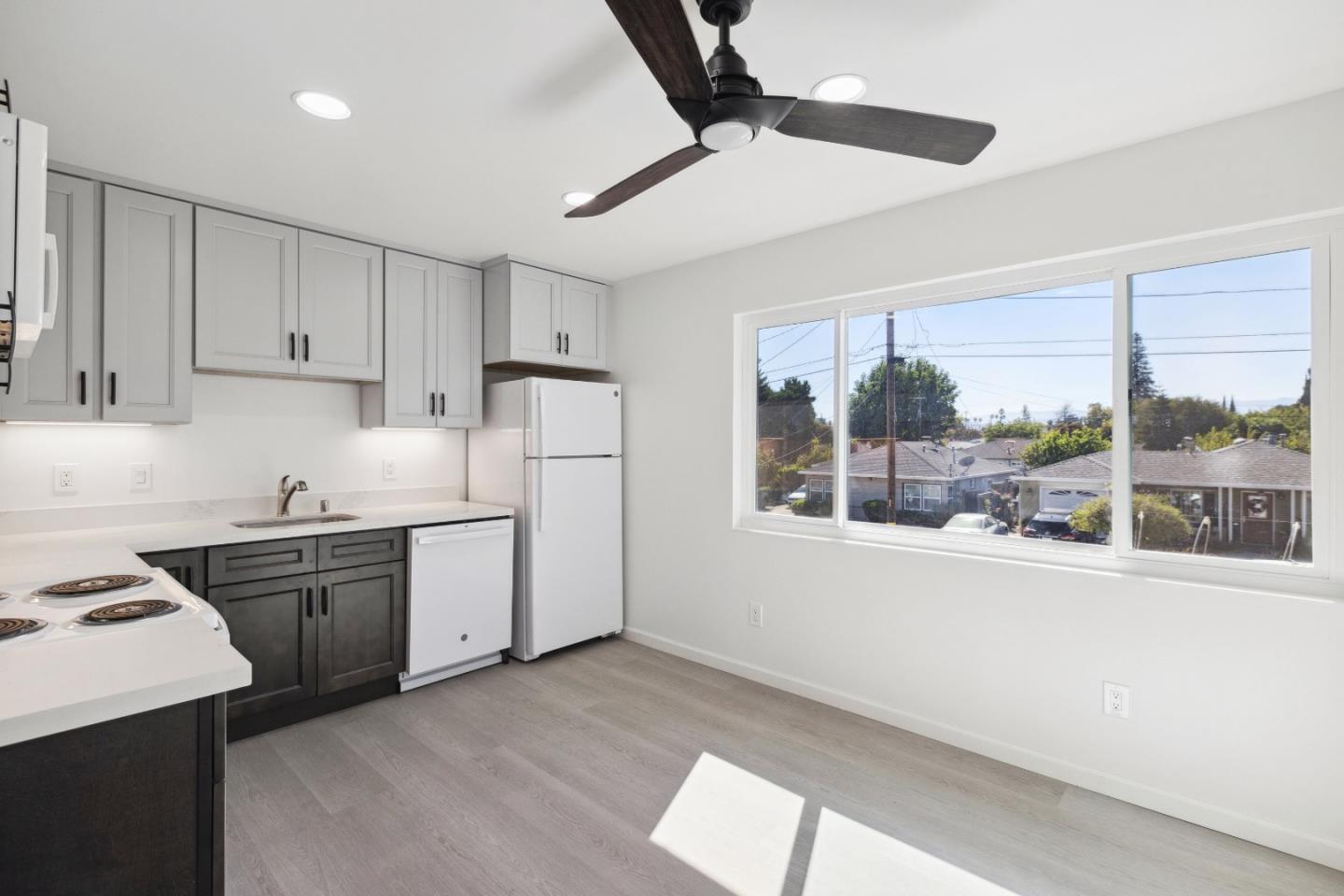 617 Bryan AVE