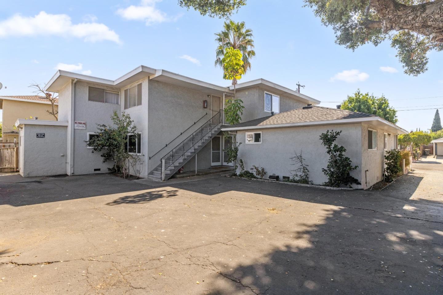 617 Bryan AVE