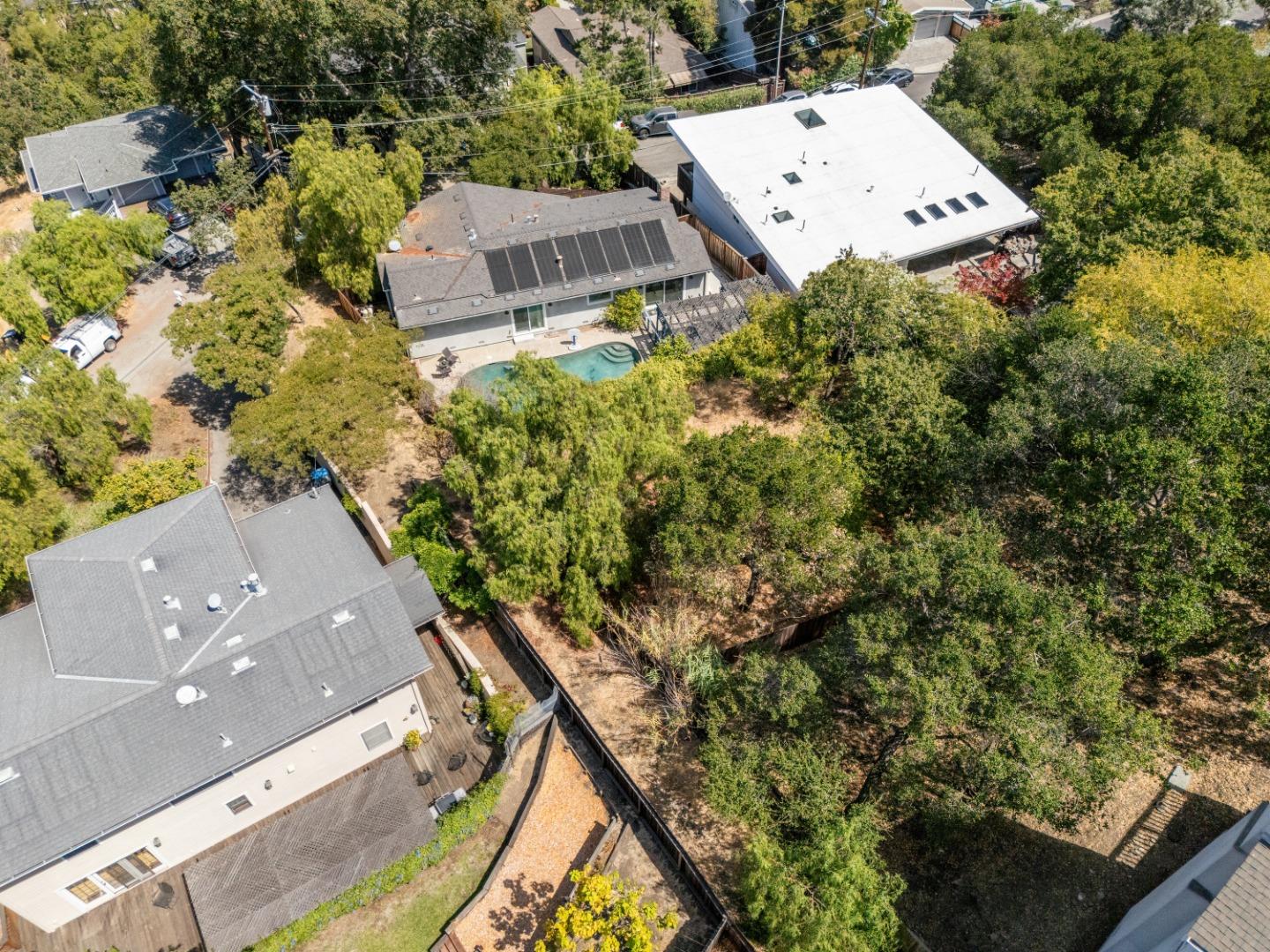 3729 Laurel Way