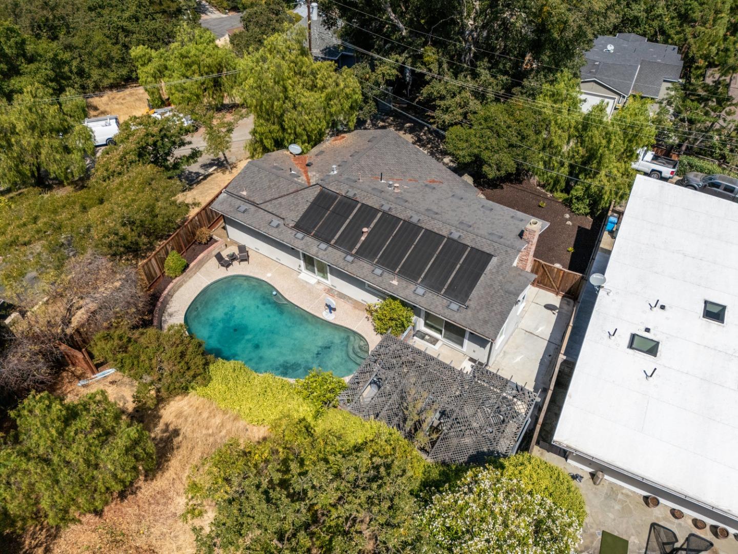 3729 Laurel Way