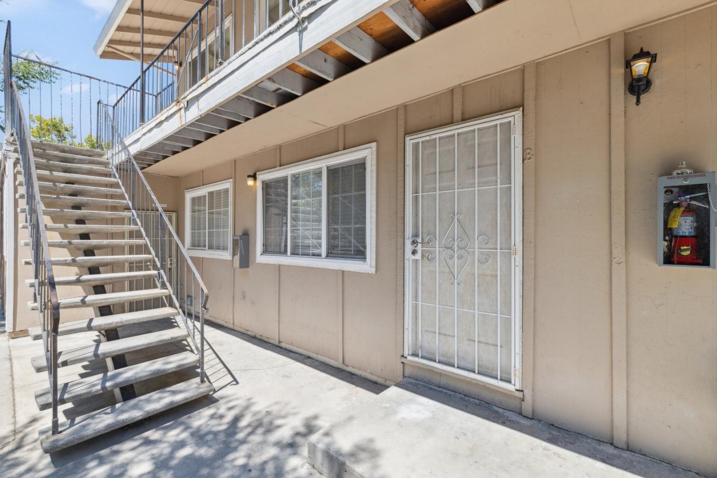 5723 Via Monte Drive