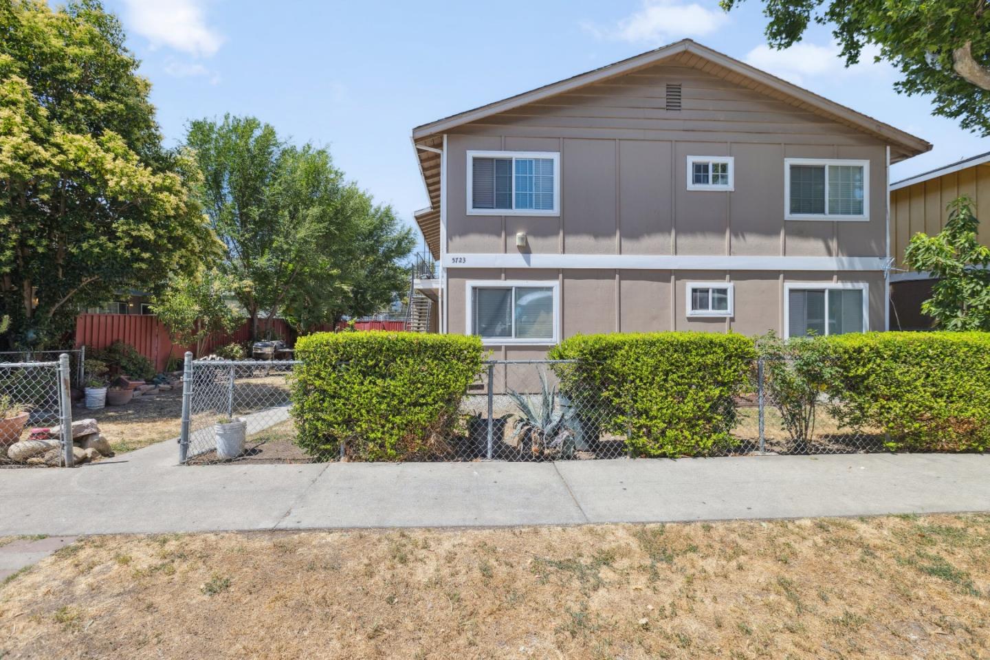 5723 Via Monte Drive