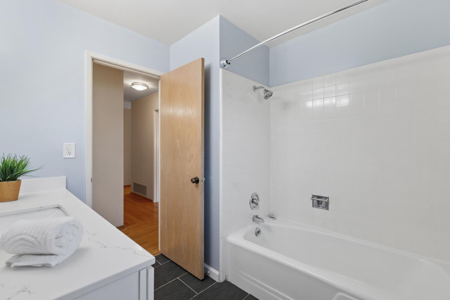 1441 Woodberry Avenue