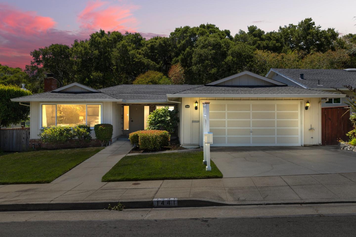 1441 Woodberry Avenue