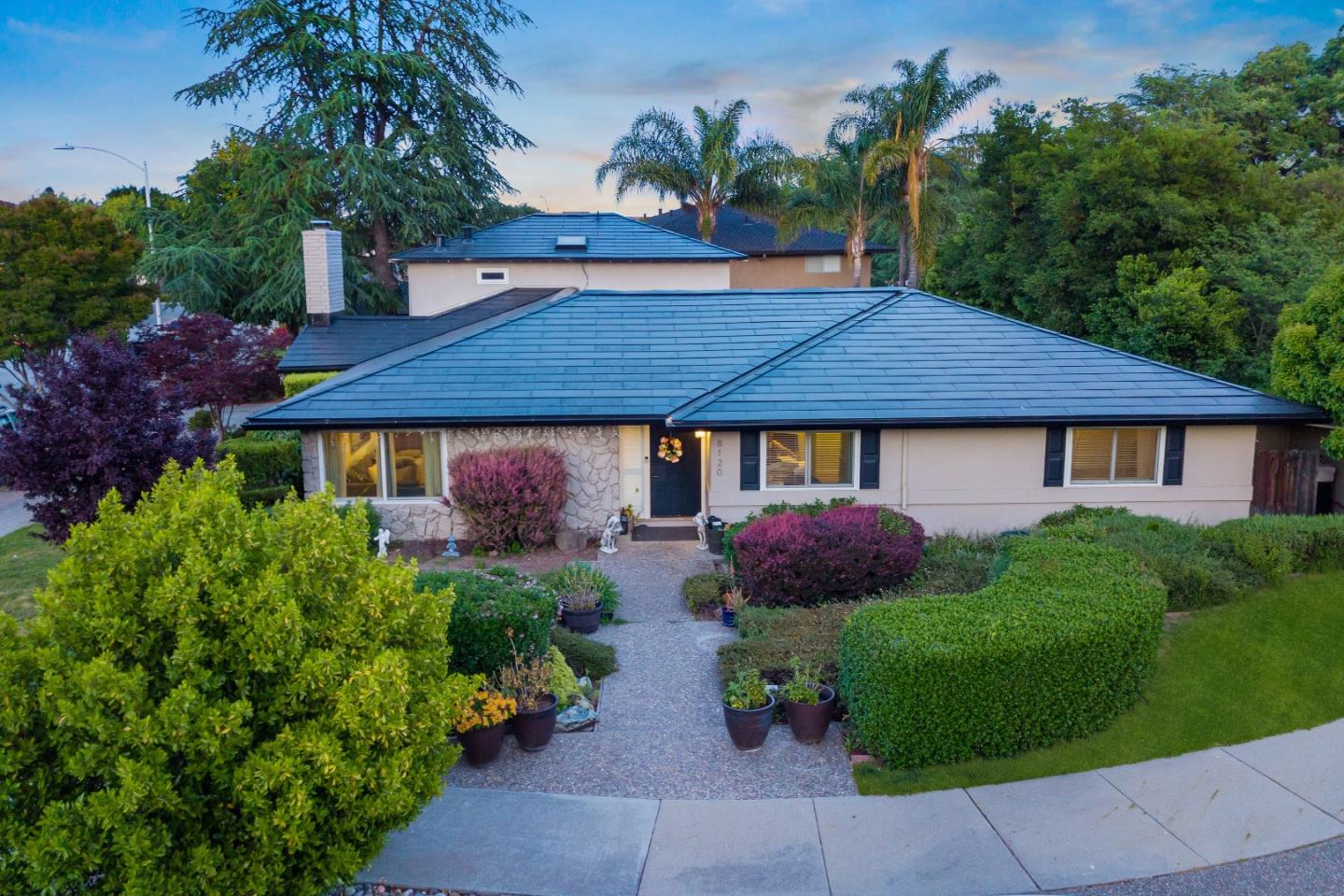 8120 Catalina Court