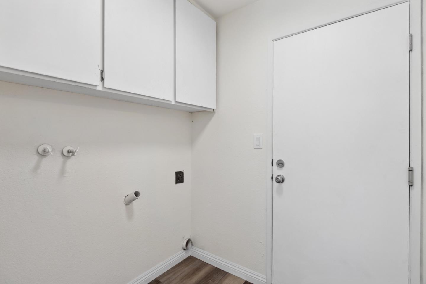 1291 Royal Crest Drive