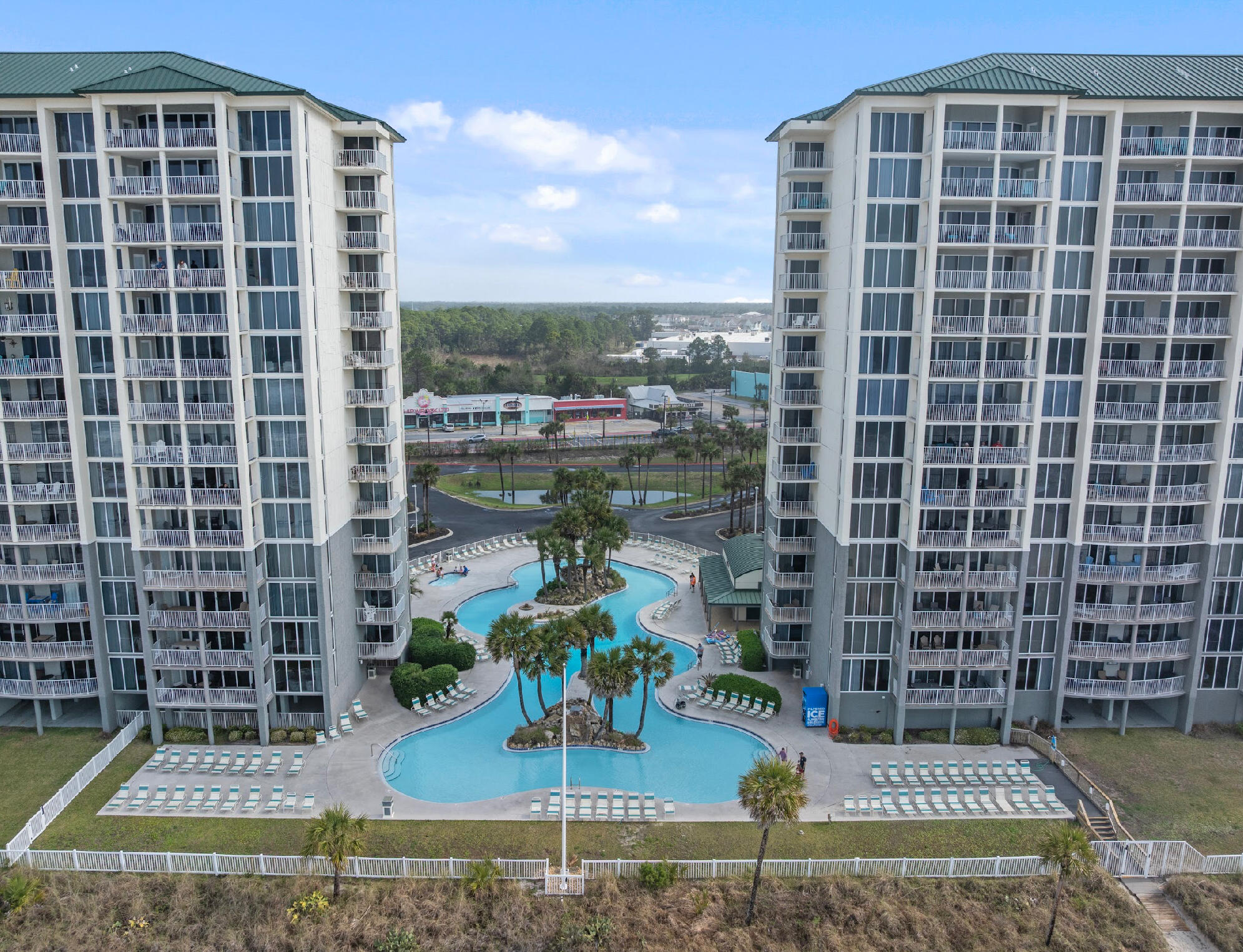 10515 Front Beach Road, 703
