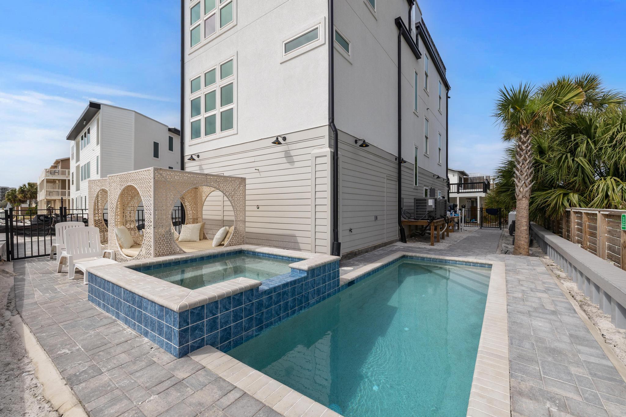 34 Gulf Breeze Court