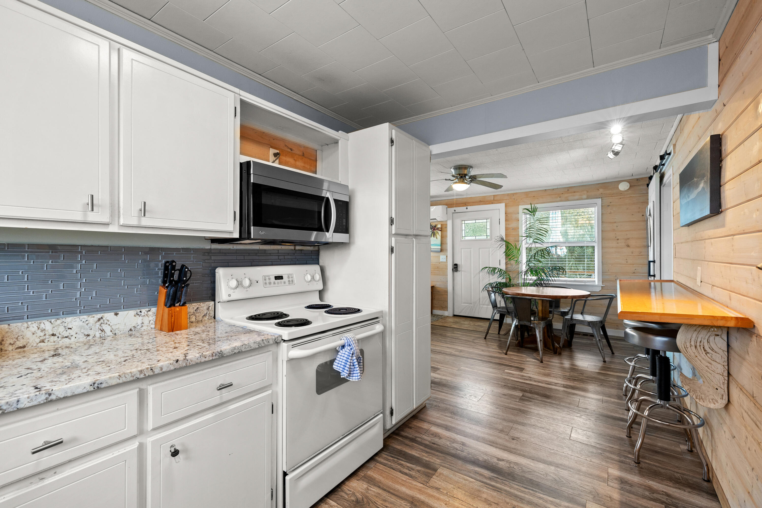 279 Robert Ellis Street