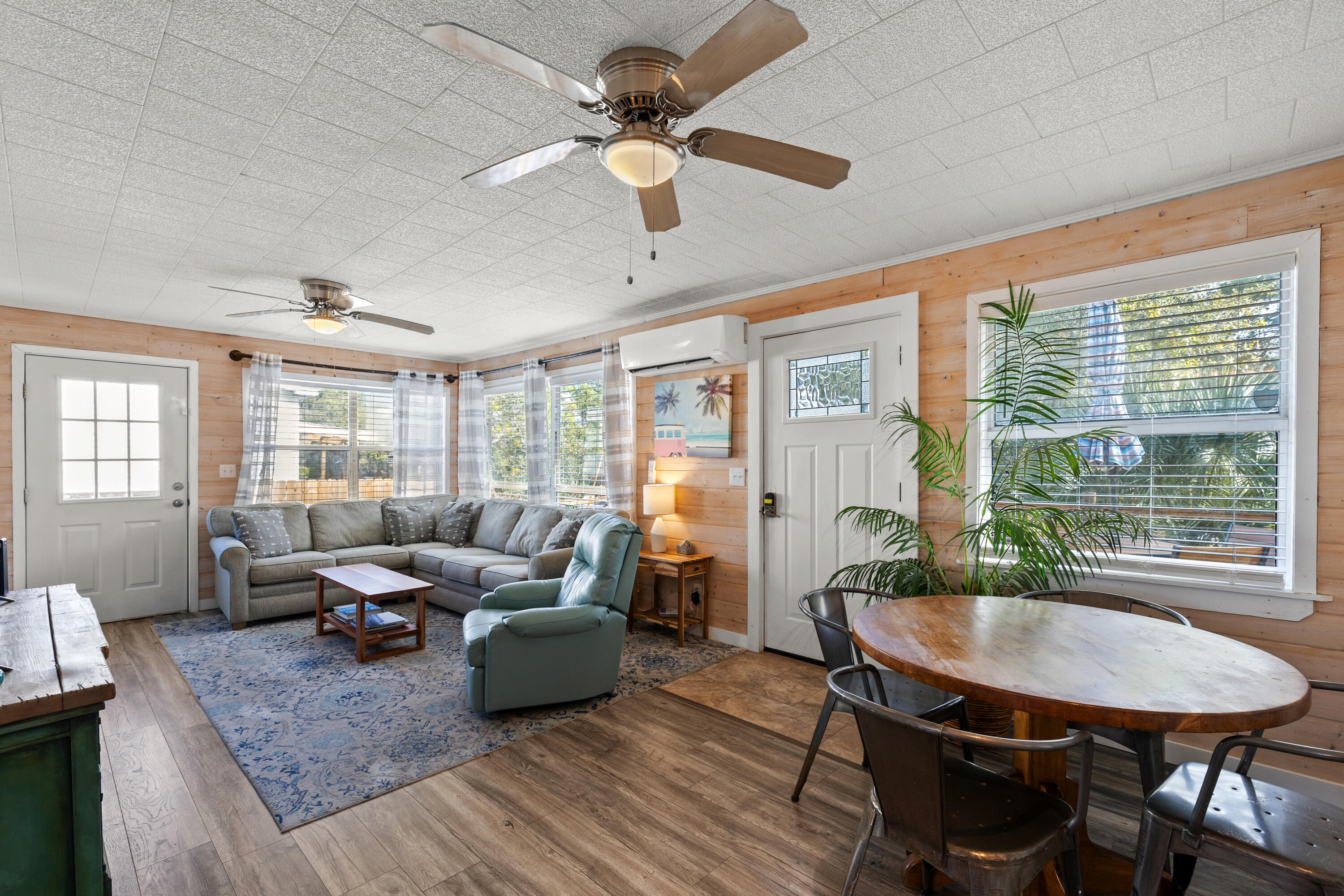 279 Robert Ellis Street