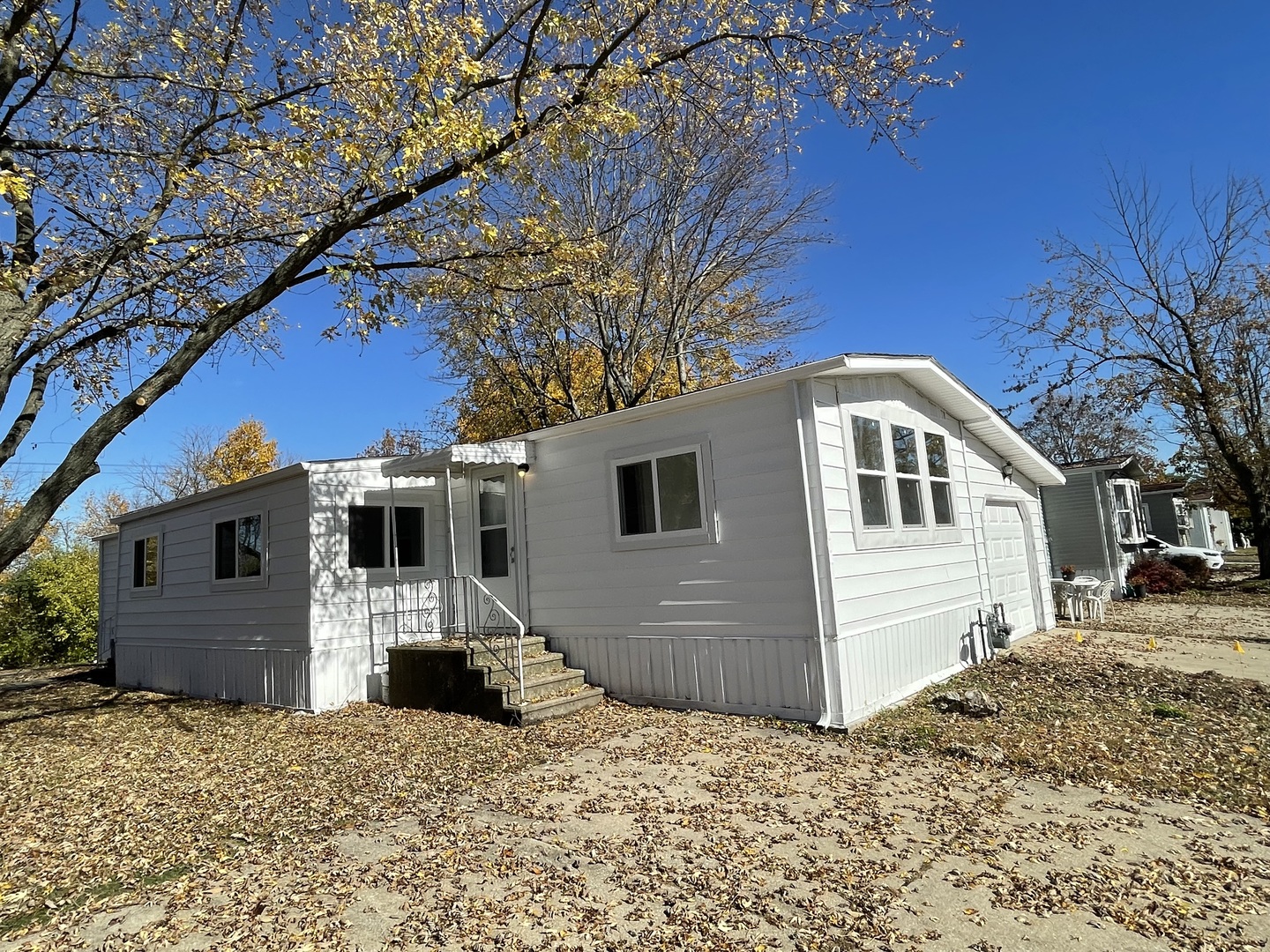 102 Candlegate Circle