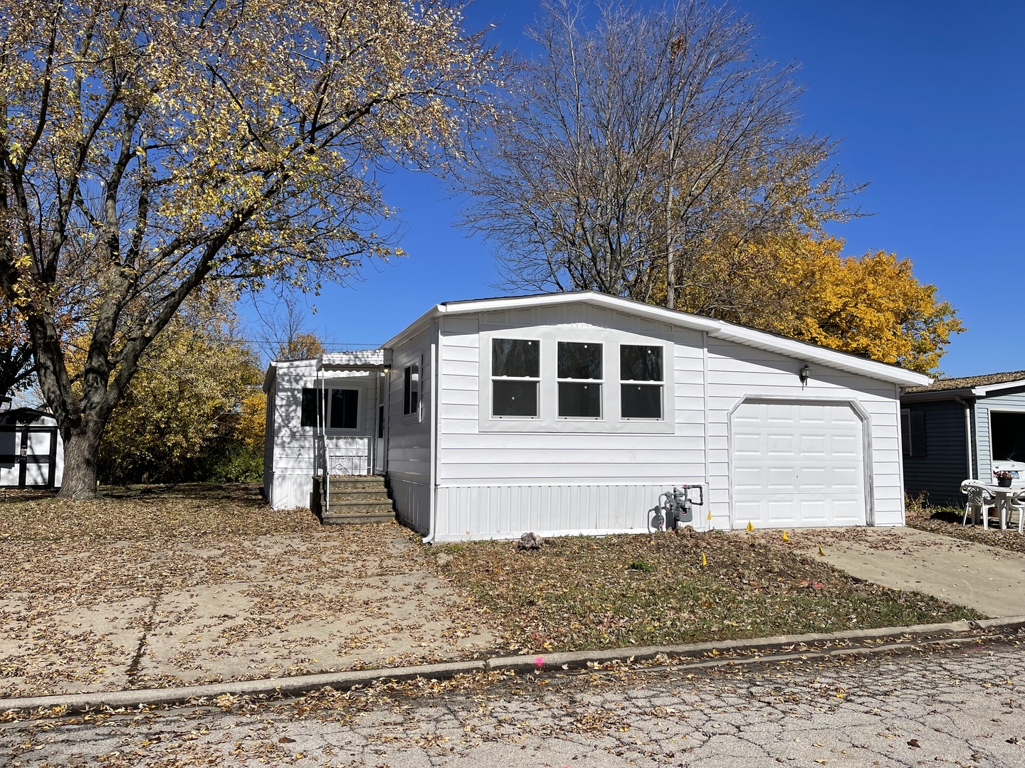 102 Candlegate Circle