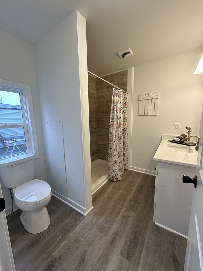 242 Blackthorn Road