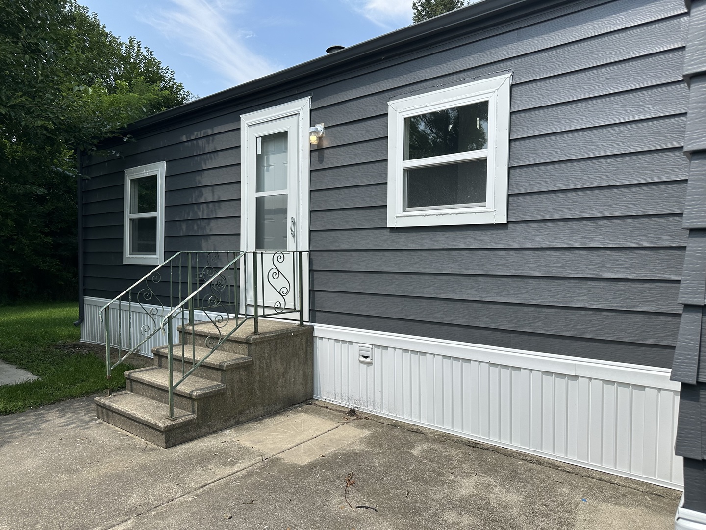 242 Blackthorn Road