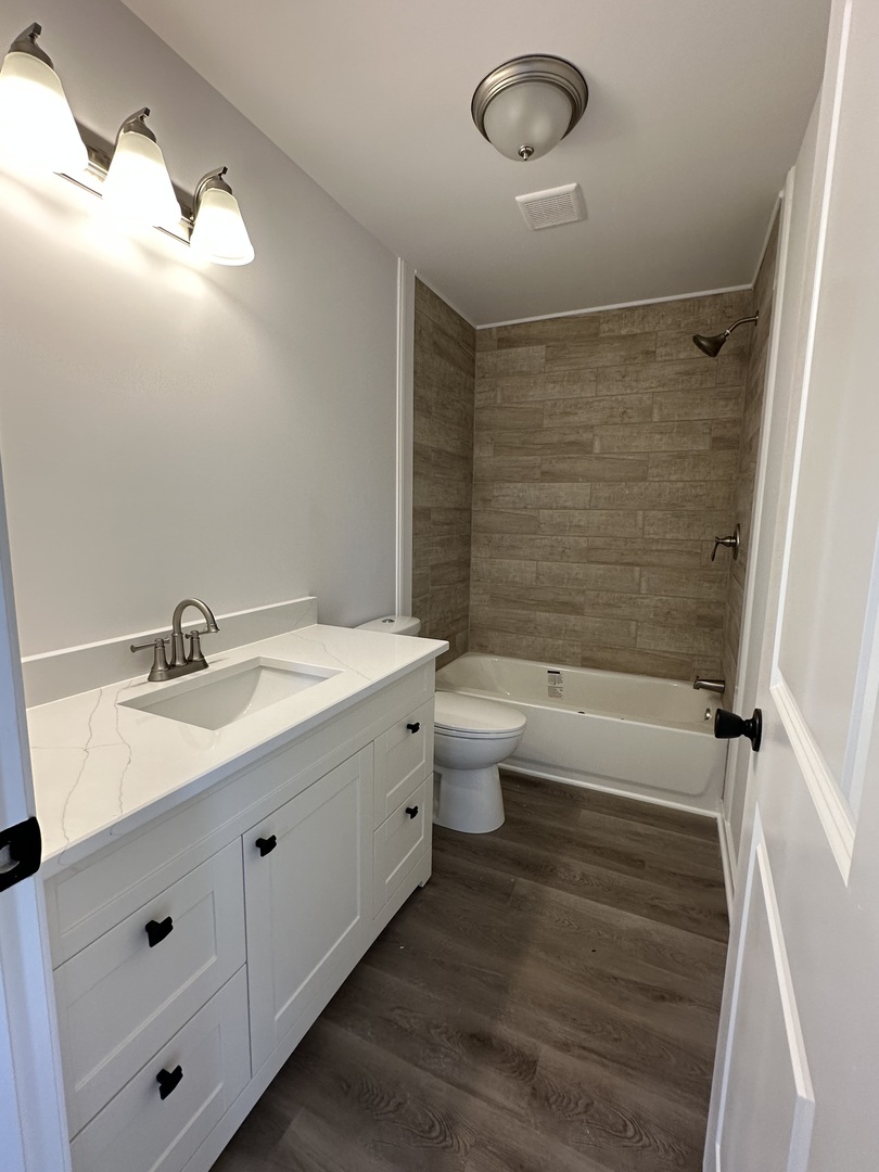 242 Blackthorn Road